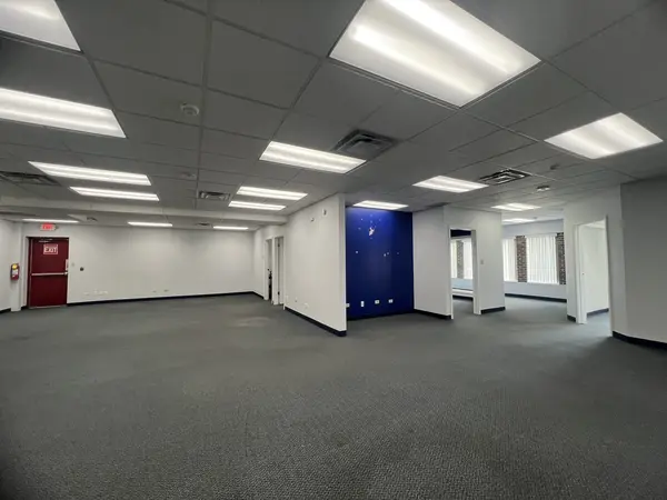 11018 Southwest HWY #Second-Floor, Palos Hills, IL 60465