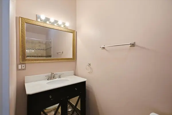 1611 N Wood ST #1, Chicago, IL 60622