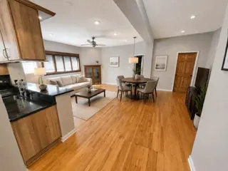 5233 S Michigan AVE #2S, Chicago, IL 60615