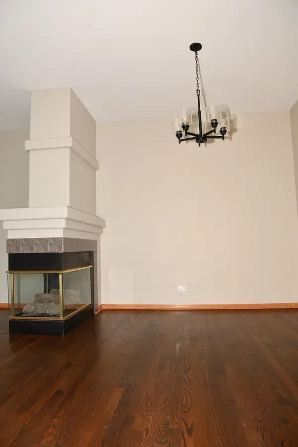3467 Ravinia CIR, Aurora, IL 60504