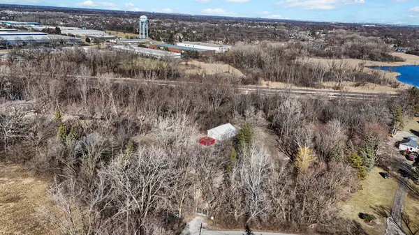 30w680 Lee RD, West Chicago, IL 60185