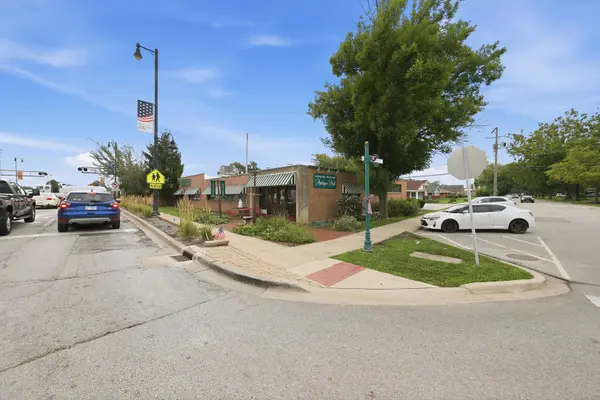800 E 31st ST, La Grange Park, IL 60526