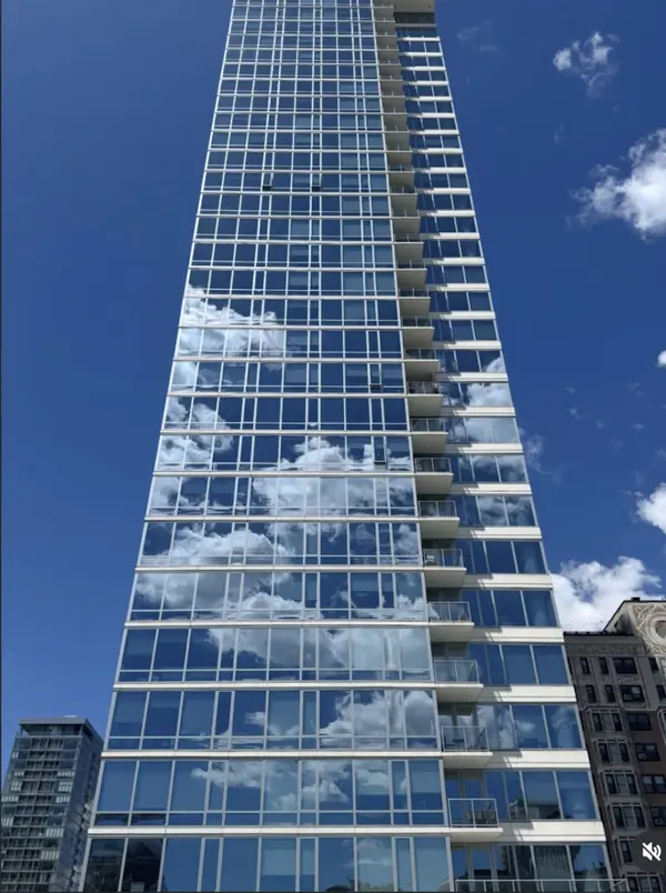 1201 N LaSalle ST #3303, Chicago, IL 60610