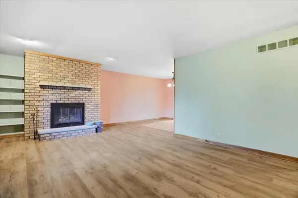 10405 W Ford AVE, Beach Park, IL 60099
