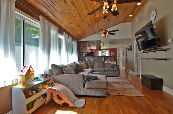 2580 E 1251st RD, Ottawa, IL 61350