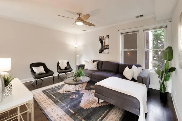 3406 N Bell AVE #2, Chicago, IL 60618