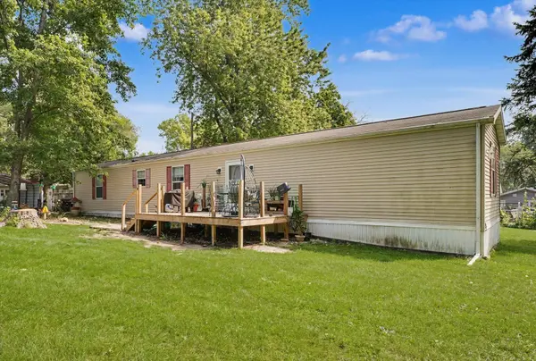 105 W High ST, White Heath, IL 61884