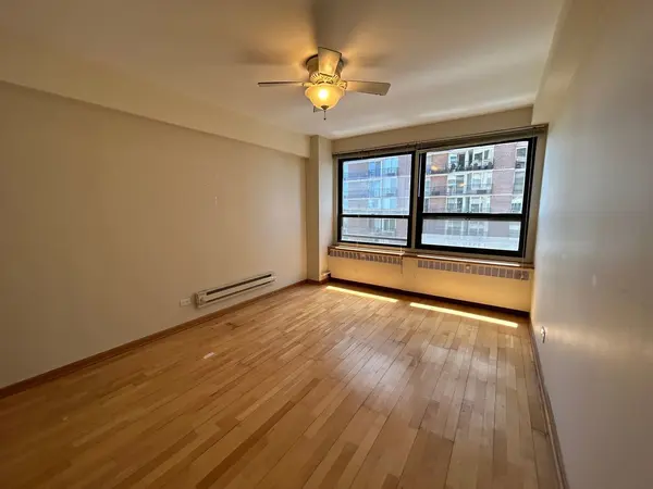 4180 N Marine DR #1004, Chicago, IL 60613
