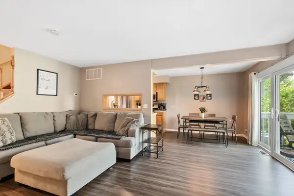 224 Foxhead CT #B, Bolingbrook, IL 60440