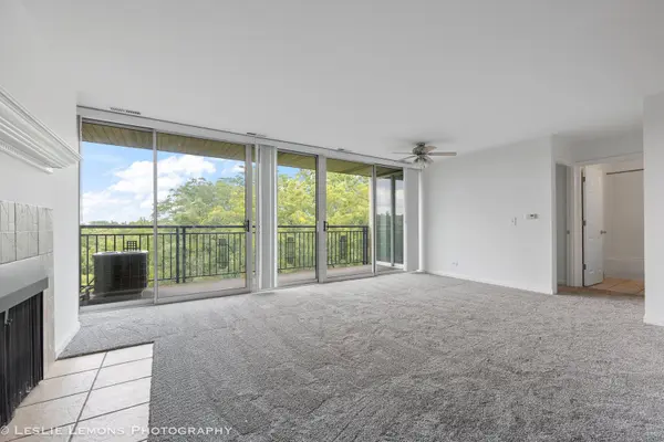 5950 Oakwood DR #6F, Lisle, IL 60532