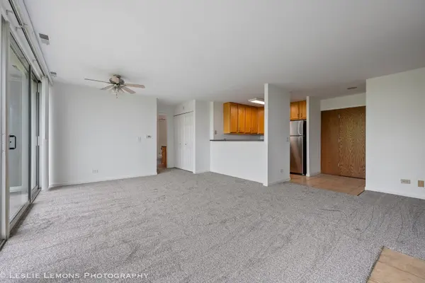 5950 Oakwood DR #6F, Lisle, IL 60532