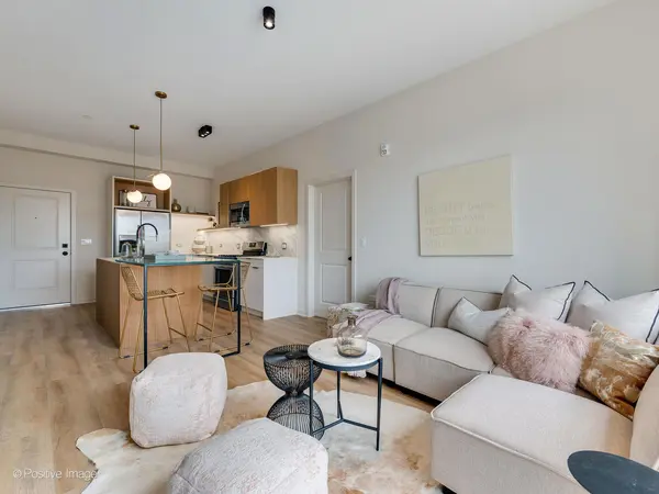 2811 Thatcher AVE #105, River Grove, IL 60171