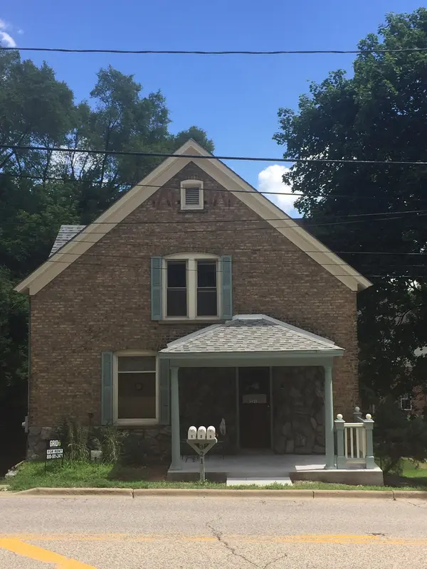 321 N Main ST #3, Algonquin, IL 60102