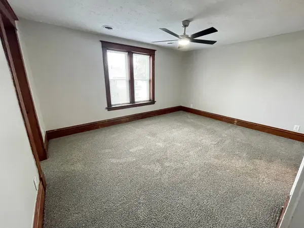 321 N Main ST #3, Algonquin, IL 60102