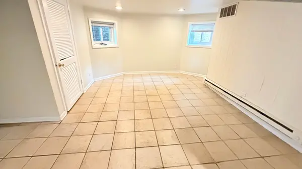 5706 N Maplewood AVE #G, Chicago, IL 60659