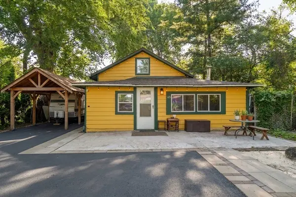 125 Sunnyside AVE, Crystal Lake, IL 60014