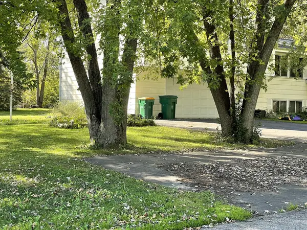 21341 W Sarah DR, Lake Villa, IL 60046