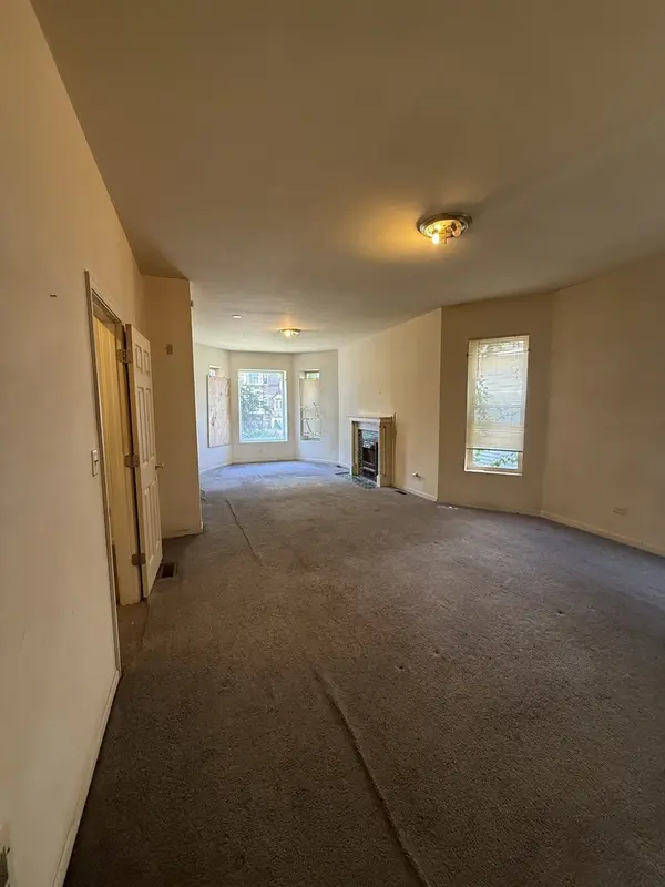 849 N Parkside AVE, Chicago, IL 60651