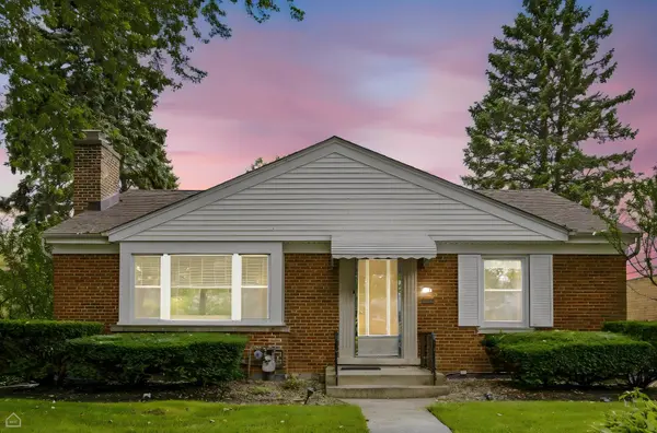 8716 N Harding AVE, Skokie, IL 60076