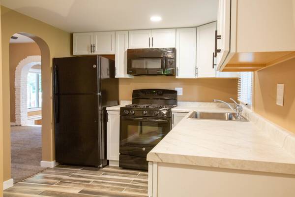 117 Clark ST, Chenoa, IL 61726