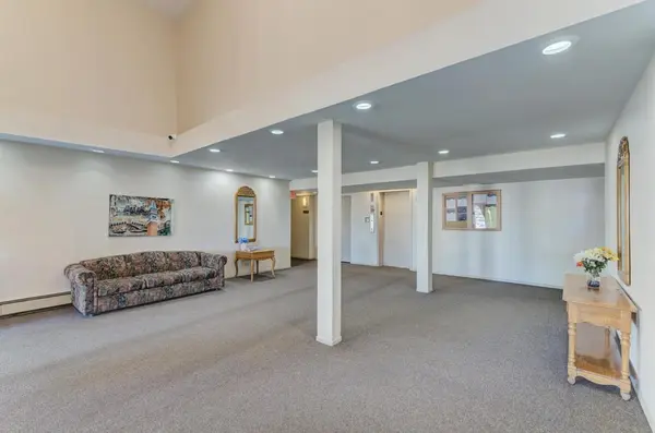 1475 Rebecca DR #418, Hoffman Estates, IL 60169