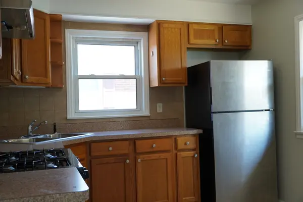 11612 S Harry J Rogowski DR, Merrionette Park, IL 60803