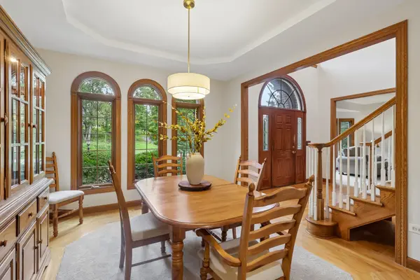 2203 Crystal WAY, Crystal Lake, IL 60012