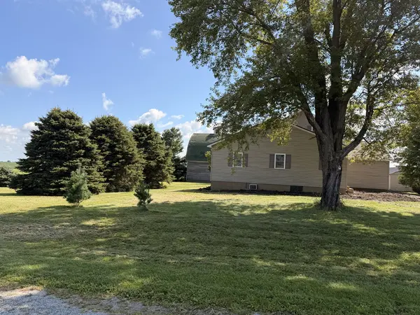 904 E 1100 North RD, Onarga, IL 60955