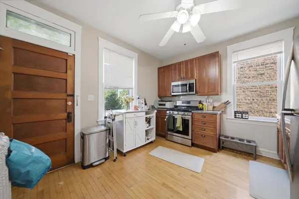4442 N Sacramento AVE, Chicago, IL 60625