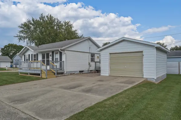 1606 Bonnie AVE, Dixon, IL 61021