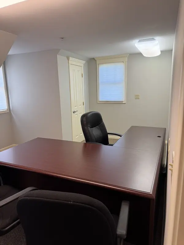 1003 W Main ST #A, St. Charles, IL 60174