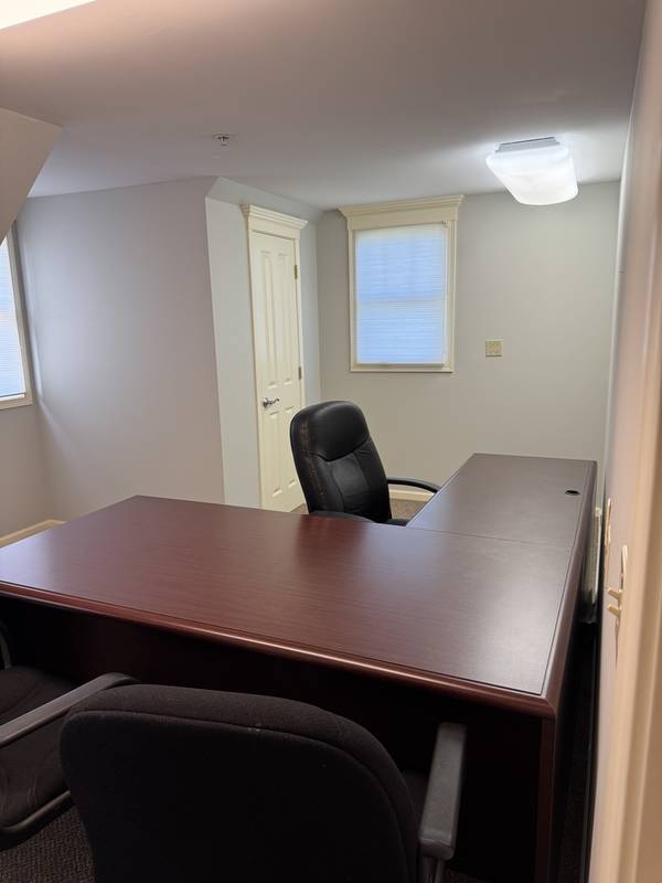 1003 W Main ST #A, St. Charles, IL 60174