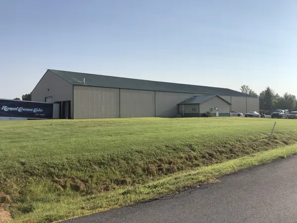 1605 Adams DR, Marion, IL 62959