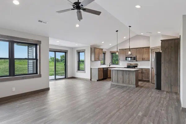 1915 Otter WAY, New Richmond, WI 54017