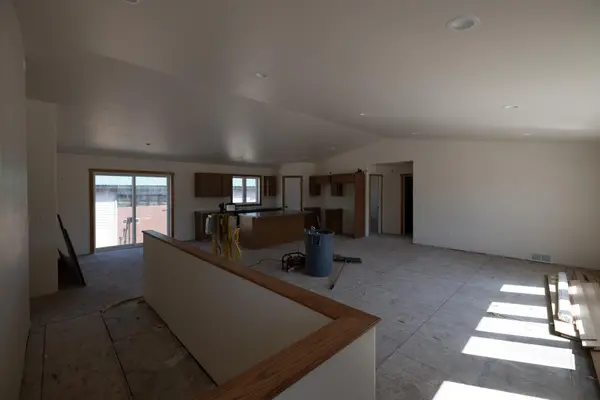 801 9th ST E, West Fargo, ND 58078