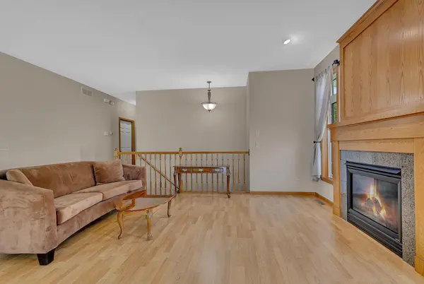 1012 Cory LN, Saint Cloud, MN 56303