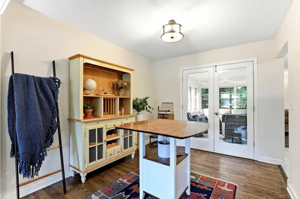 1974 Summer ST, Falcon Heights, MN 55113