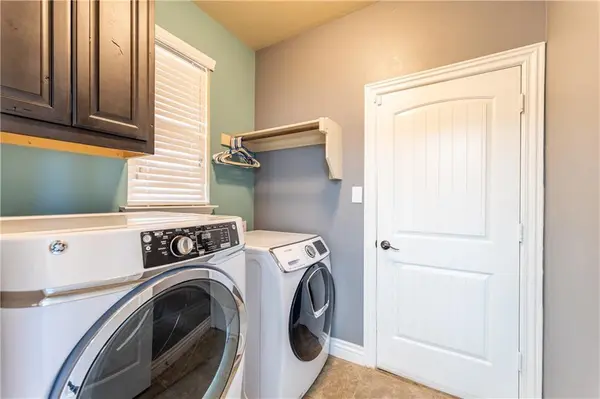 8725 Sally CT, Yukon, OK 73099