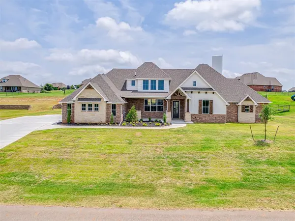 3692 Side Hill CT, Newcastle, OK 73065