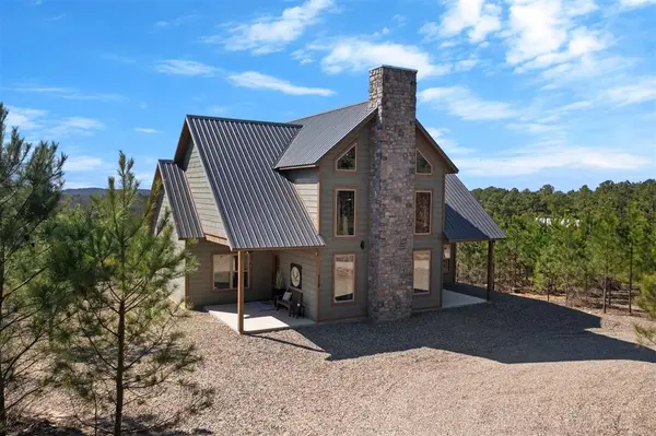 118 Green Tree LN, Broken Bow, OK 74728