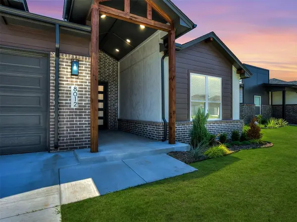 8012 NW 151st CIR, Edmond, OK 73013
