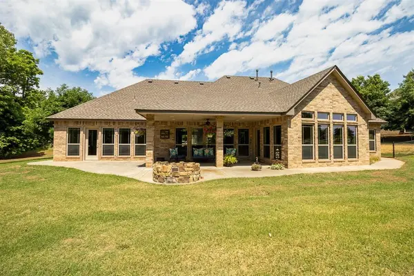 2221 County Road 1197, Tuttle, OK 73089