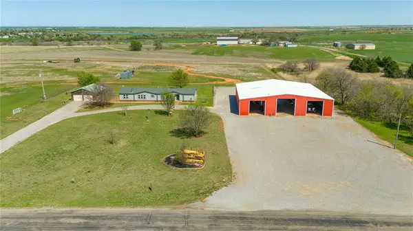 11990 N 2240 RD, Cordell, OK 73632
