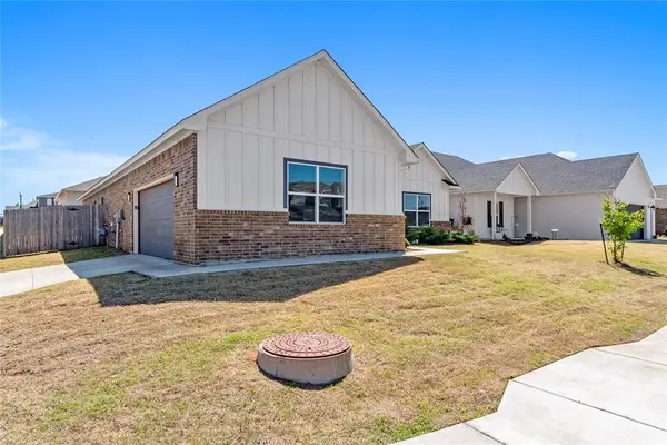 504 NW 182nd ST, Edmond, OK 73012