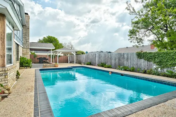 6712 Briarcreek DR, Oklahoma City, OK 73162