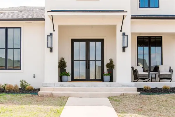21709 N Sawtooth CIR, Edmond, OK 73012