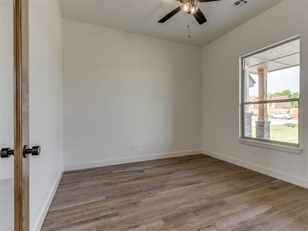 7616 Leoma LN, Oklahoma City, OK 73150