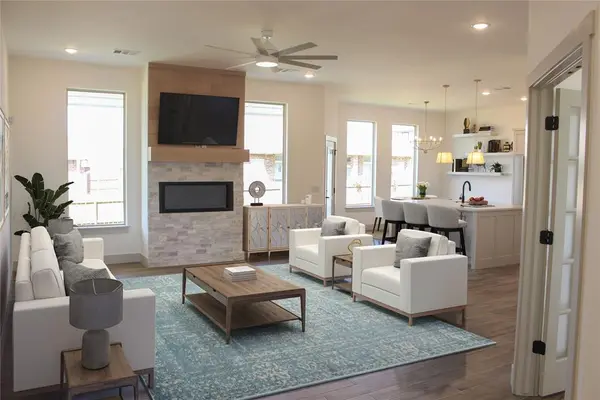 413 Village Lake DR, Norman, OK 73069