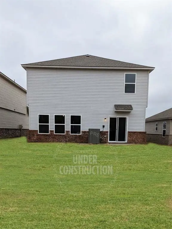 9600 Stallion DR, Yukon, OK 73099