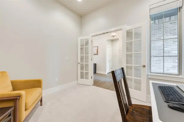 2401 Bretton LN, Edmond, OK 73012